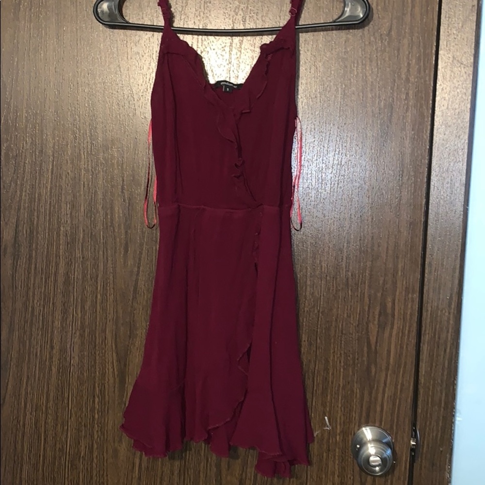 Maroon v-neck dress